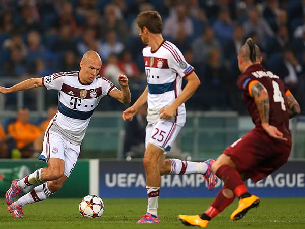 Pep Guardiola hân hoan sau màn vùi dập của Bayern trước Roma ảnh 3