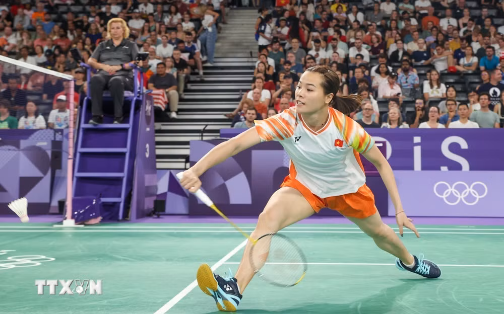 ttxvn_olympic_2024_thuy_linh_thang_tran_ra_quan_4.jpg