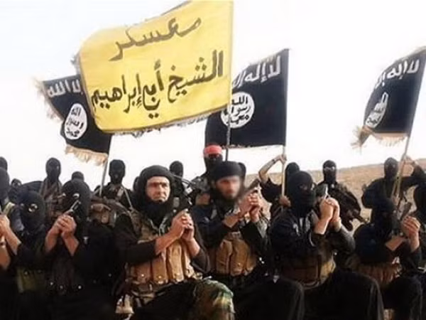 Lãnh tụ tối cao Iran Khamenei cáo buộc Mỹ và Anh đã tạo ra IS ảnh 1