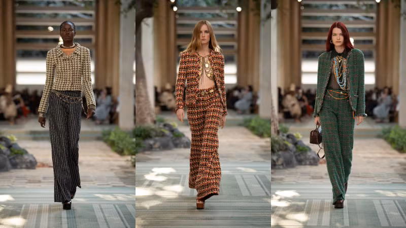 Chanel tôn vinh hoa savoir-faire thập niên 70 với BST Métiers d’Art ảnh 2