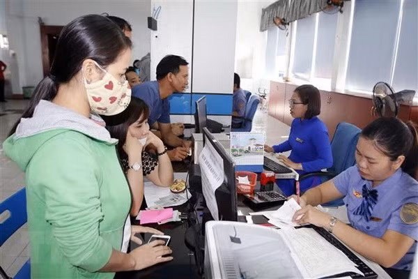 Ngành đường sắt đưa 2 phương án cho khách đổi trả vé vì dịch COVID-19 ảnh 1