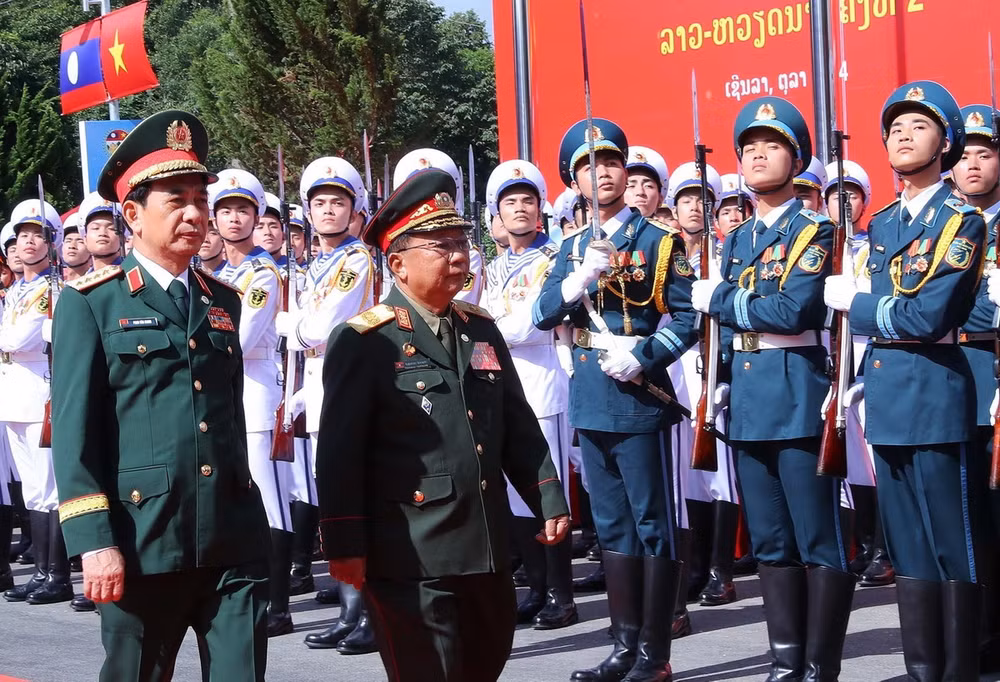 ttxvn giao_luu_huu_nghi_quoc_phong_bien_gioi_viet_nam_-_lao2_resize.jpg