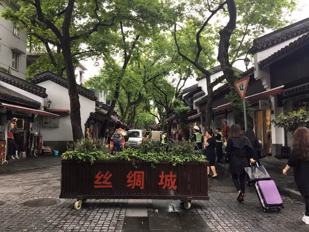 Vẻ đẹp nên thơ của thành phố Hàng Châu níu chân du khách ảnh 2