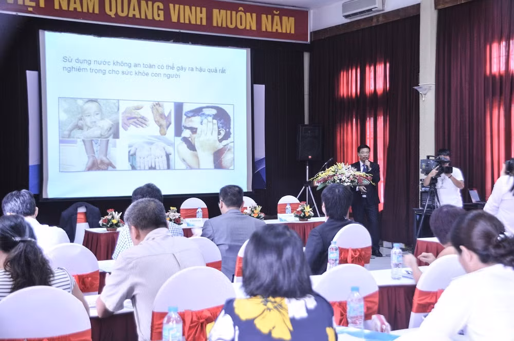 Tặng 75 triệu lít nước tinh khiết cho các tỉnh ô nhiễm phía Bắc ảnh 2
