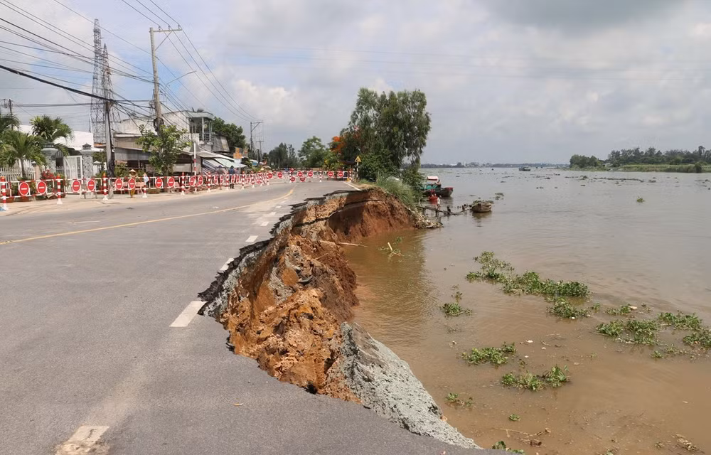 An Giang cấp bách triển khai phòng, chống sạt lở bờ sông ảnh 1