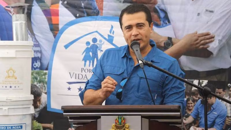 Mỹ bắt giữ em trai Tổng thống Honduras vì tội buôn bán ma túy ảnh 1