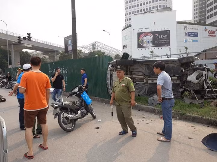 Xác định danh tính nữ tài xế ‘xe điên’ gây tai nạn liên hoàn ở Hà Nội ảnh 2