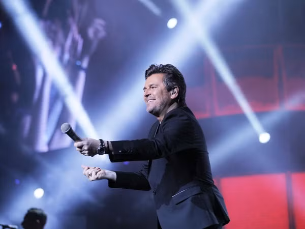 Hơn 8.000 khán giả vẫn thòm thèm vì “quẩy” chưa đã với Modern Talking ảnh 2