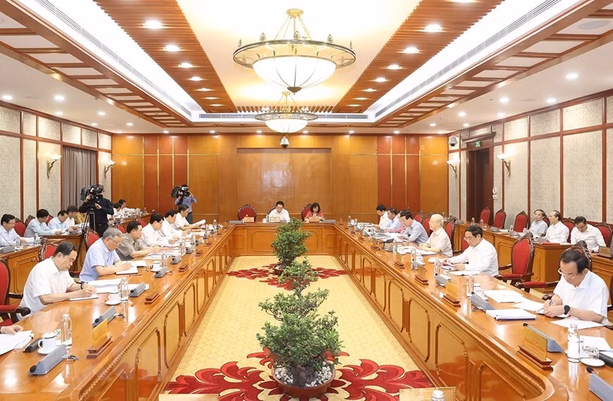 Cảnh cáo Ban Thường vụ Tỉnh ủy Thanh Hóa nhiệm kỳ 2010-2015, 2015-2020 ảnh 1