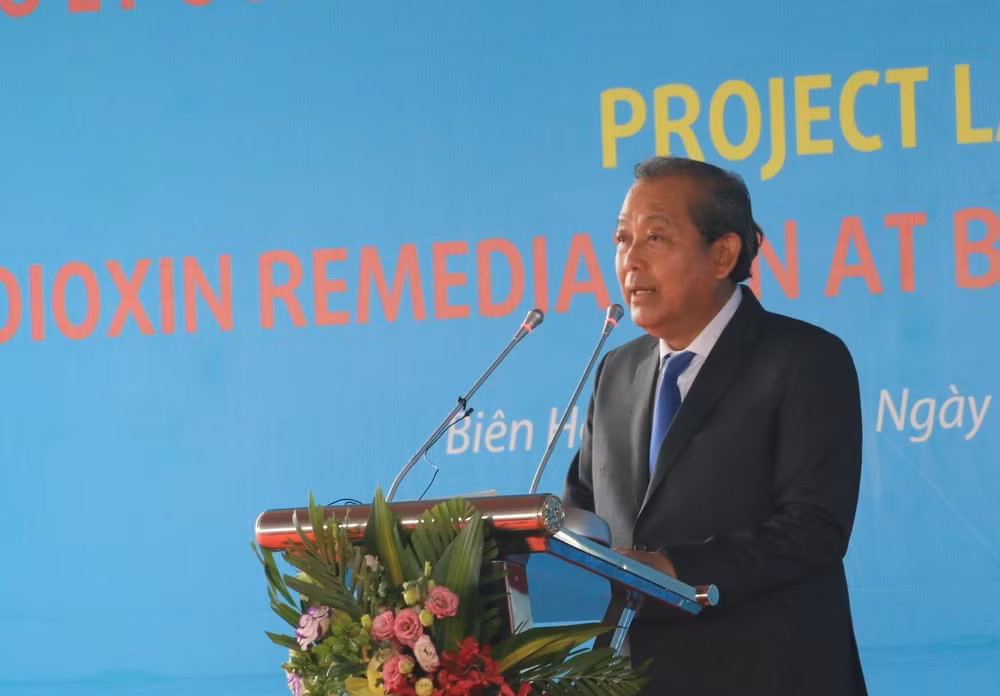 Phó Thủ tướng: Khắc phục hậu quả chất độc hóa học là nhiệm vụ cấp bách ảnh 2