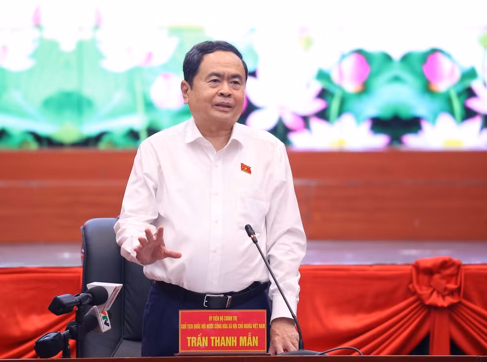 ttxvn_thanh uy hai phong 3.jpg