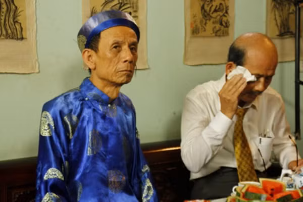 Nghệ sỹ 'xếp hàng' chờ danh hiệu: 'Cây đa' cũng héo mòn ảnh 3