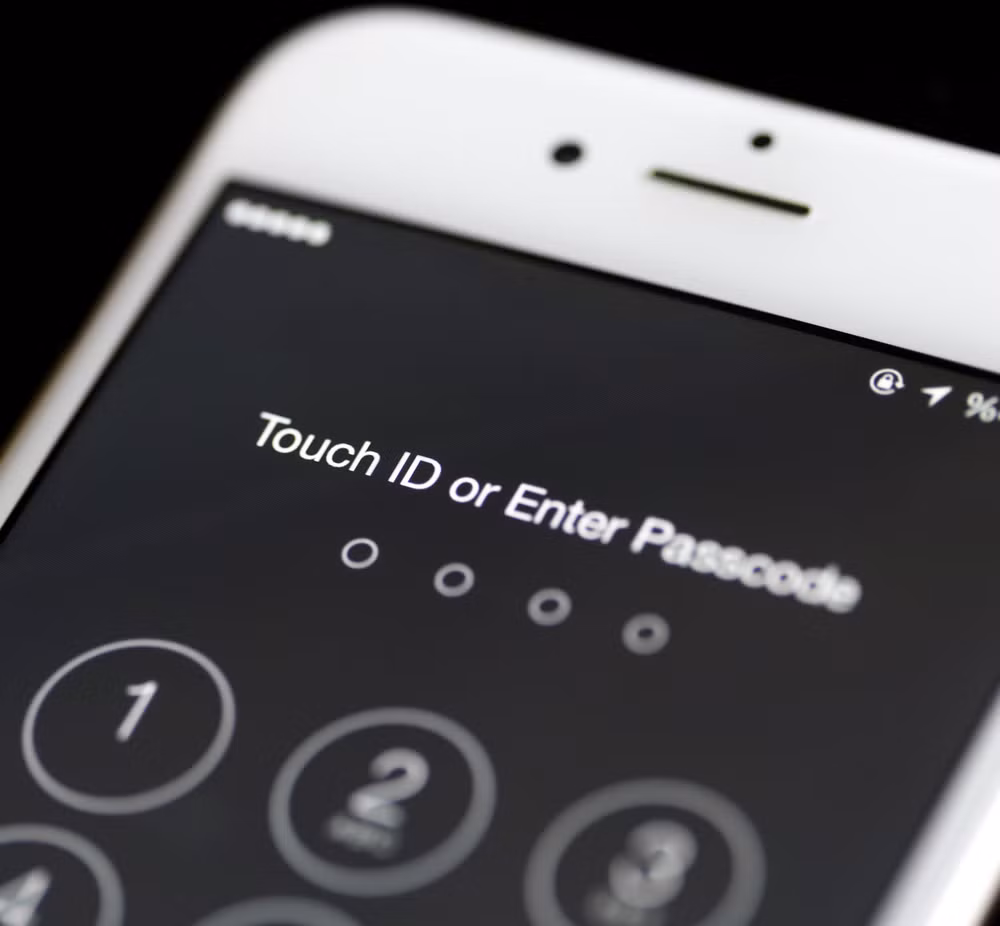FBI mở khóa thành công iPhone, kết thúc cuộc chiến với Apple ảnh 1