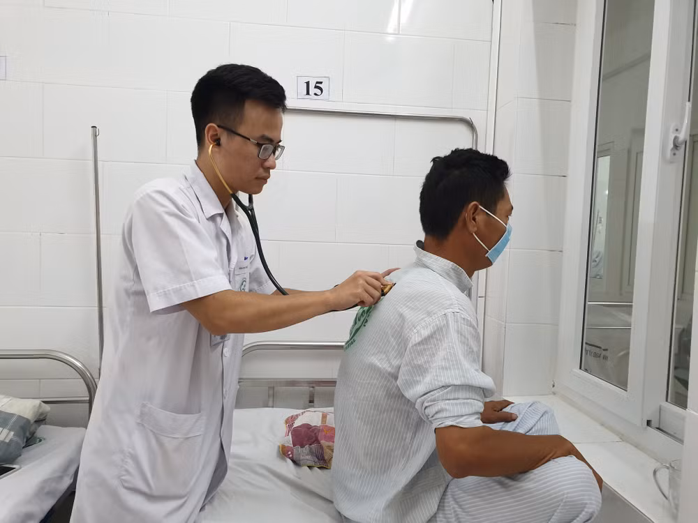 Bộ Y tế: Dự báo số người mắc bệnh cúm gia tăng trên toàn quốc ảnh 1