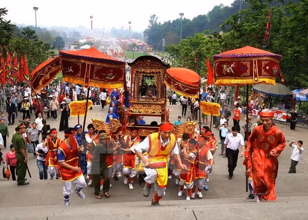 Lễ hội Đền Hùng 2018: Thêm cơ sở lưu trú, giữ giá dịch vụ ổn định ảnh 1