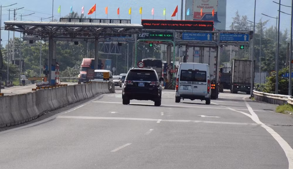 Thu phí không dừng: Tại sao nhà đầu tư BOT chần chừ và dân e ngại? ảnh 1