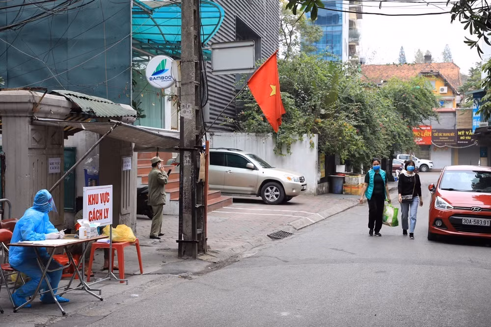 Hà Nội ghi nhận thêm 1 trường hợp mắc COVID-19 ở Cầu Giấy ảnh 1