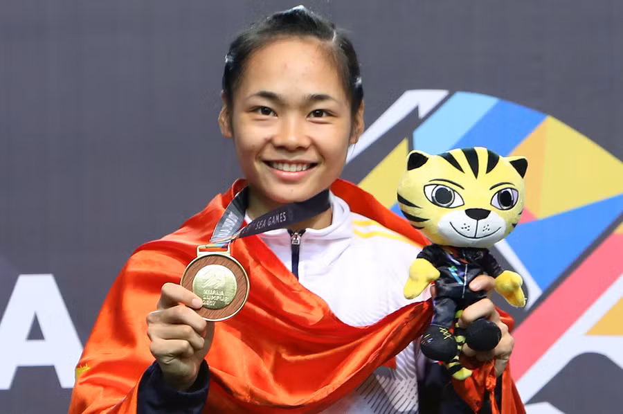 Nỗ lực và đam mê đằng sau chiếc HCV của nữ tân binh pencak silat ảnh 1