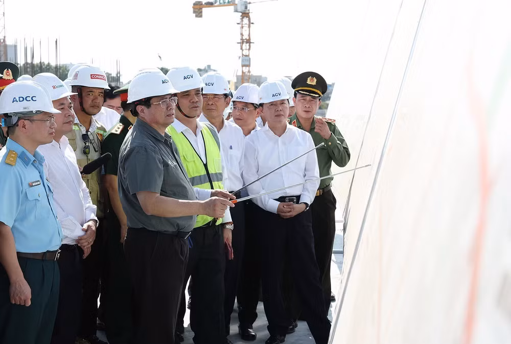 ttxvn_tan son nhat 1.jpg