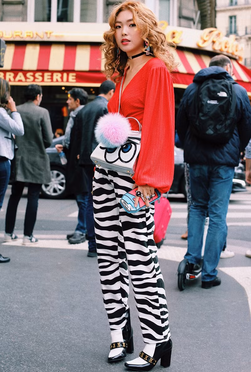 Fashionista Việt mix đồ ''chất lừ'' dự tuần lễ thời trang Paris ảnh 1