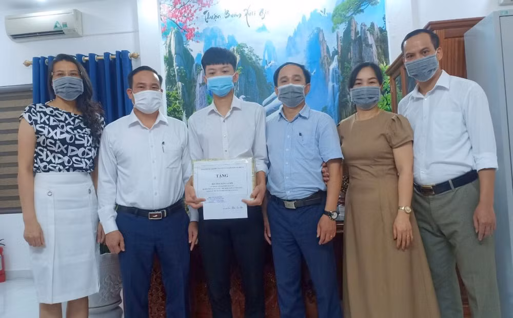 Nam sinh Hải Phòng là thủ khoa khối A nhờ tinh thần tự học ảnh 1
