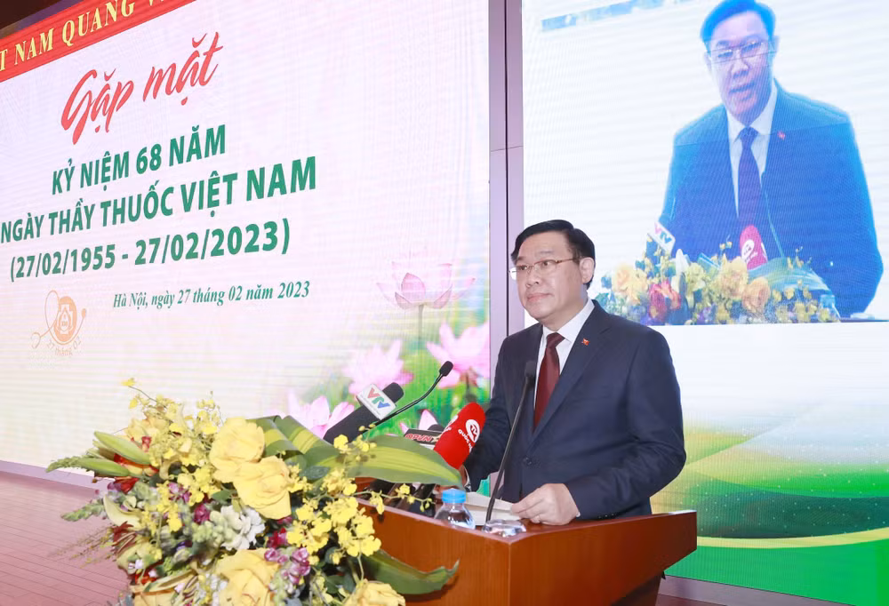 Chủ tịch Quốc hội dự Gặp mặt kỷ niệm 68 năm Ngày Thầy thuốc Việt Nam ảnh 2