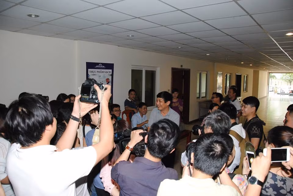 Bất ngờ về cuộc họp báo công bố vụ cá chết sẽ diễn ra lúc 7 giờ tối ảnh 1