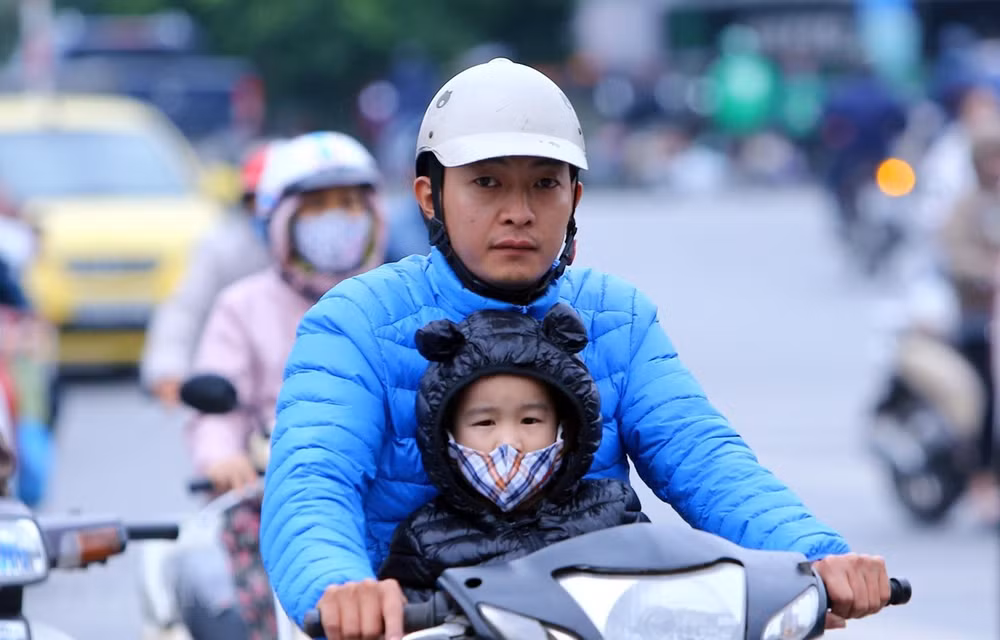 Miền Bắc đón nắng ấm trước đợt không khí lạnh mới ảnh 1