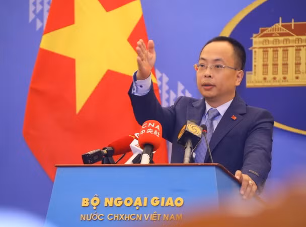 Phía Trung Quốc tạm dừng bán đấu giá các bản sắc phong của Việt Nam ảnh 1