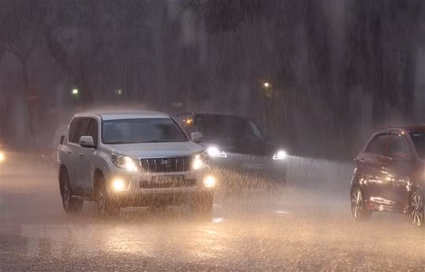 Vùng núi Bắc Bộ cục bộ có mưa to, đề phòng lũ quét, sạt lở đất ảnh 1