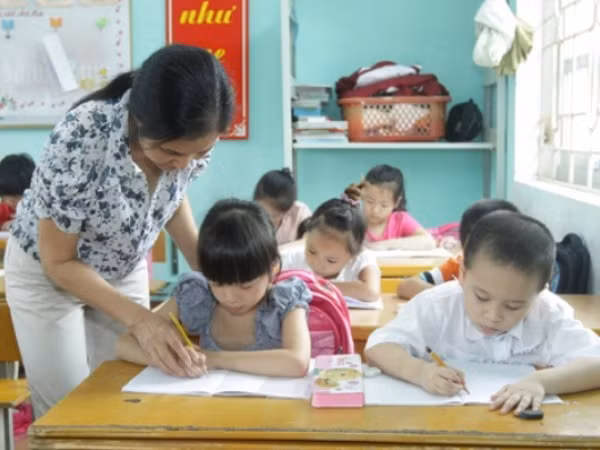 Đề án đổi mới chương trình, sách giáo khoa: Tranh cãi và thách thức ảnh 2