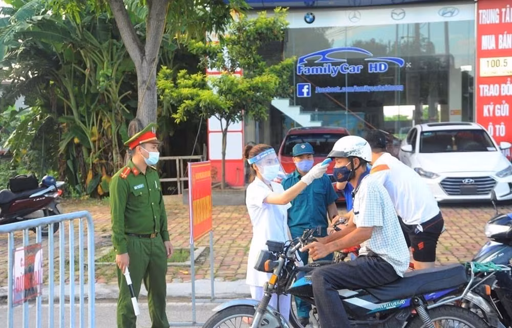 Xử phạt các đối tượng vi phạm pháp luật trong thời gian giãn cách ảnh 1