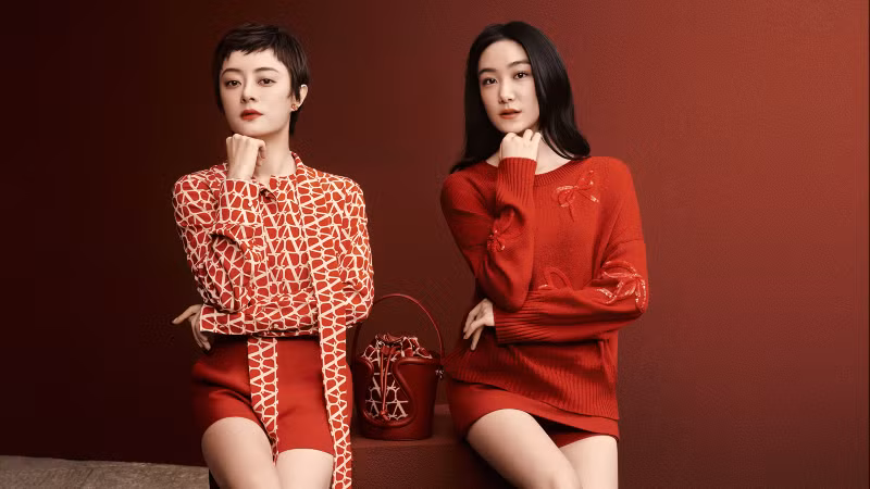 Cách các thương hiệu xa xỉ lồng ghép linh vật trong bộ sưu tập Xuân ảnh 12