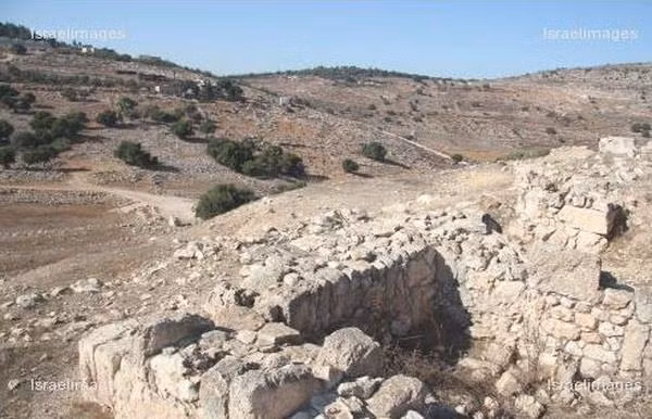 Phát hiện mũi tên cổ cách đây 2.000 năm của người La Mã tại Israel ảnh 1