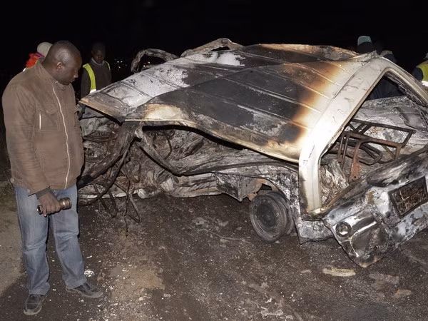 Kenya: Xe bồn chở dầu đâm nhiều phương tiện, 30 người tử vong ảnh 1