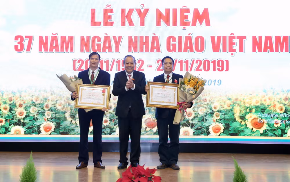 Phó Thủ tướng chúc mừng thầy, cô giáo Học viện Nông nghiệp Việt Nam ảnh 2