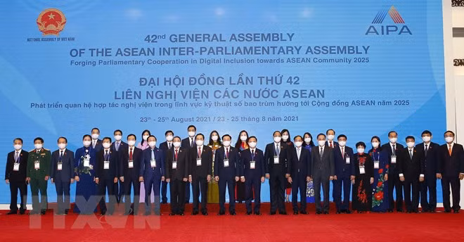 Quốc hội Việt Nam hướng tới chuyên nghiệp, hiện đại, hiệu quả hơn ảnh 2