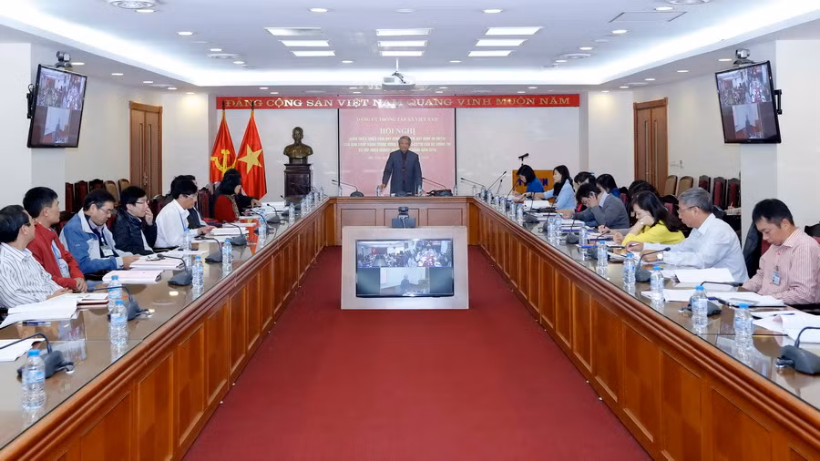 Đảng bộ TTXVN học tập, quán triệt Nghị quyết Trung ương 4 khóa XII ảnh 1