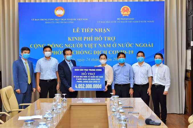 Hỗ trợ người Việt Nam ở nước ngoài chịu ảnh hưởng bởi dịch COVID-19 ảnh 1
