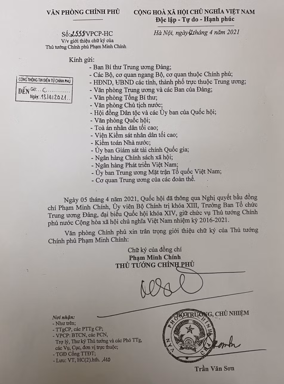 Giới thiệu chữ ký của thủ tướng, 2 phó thủ tướng và chủ nhiệm VPCP ảnh 1