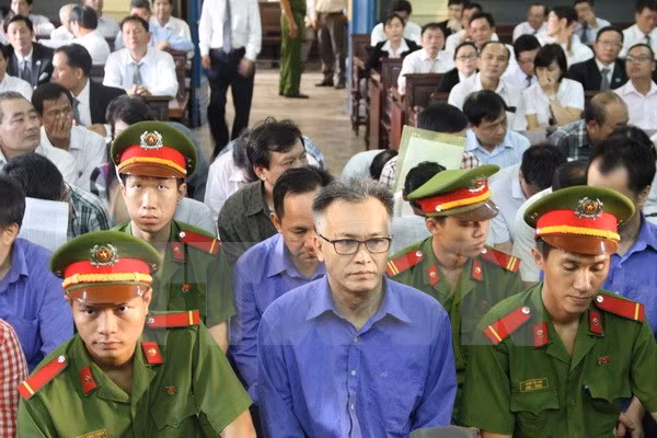 Tuyên ba án chung thân tại vụ án Công ty thực phẩm công nghệ Sài Gòn ảnh 1