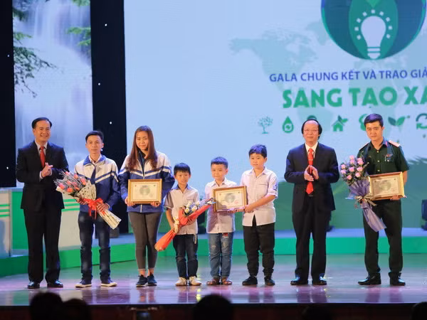 Ba tác phẩm đoạt giải nhất giải thưởng Sáng tạo xanh năm 2016 ảnh 1