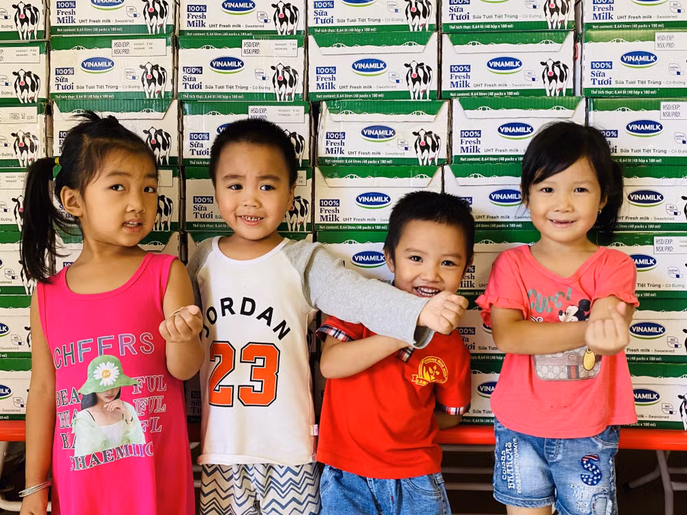 Quỹ sữa Vươn cao Việt Nam và Vinamilk đến với trẻ em vùng cao Yên Bái ảnh 2