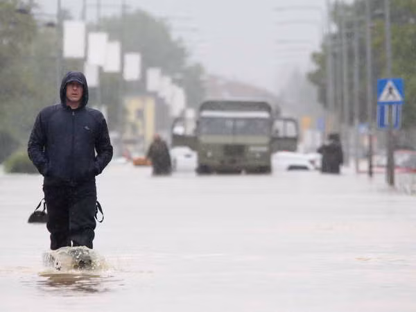 Ít nhất 30 người chết trong trận lụt lịch sử tại Bosnia và Serbia ảnh 1