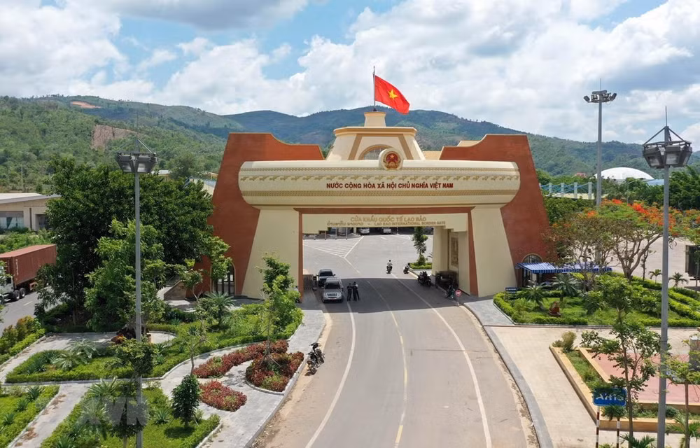 Hợp tác thương mại-đầu tư góp phần củng cố quan hệ Việt-Lào ảnh 2