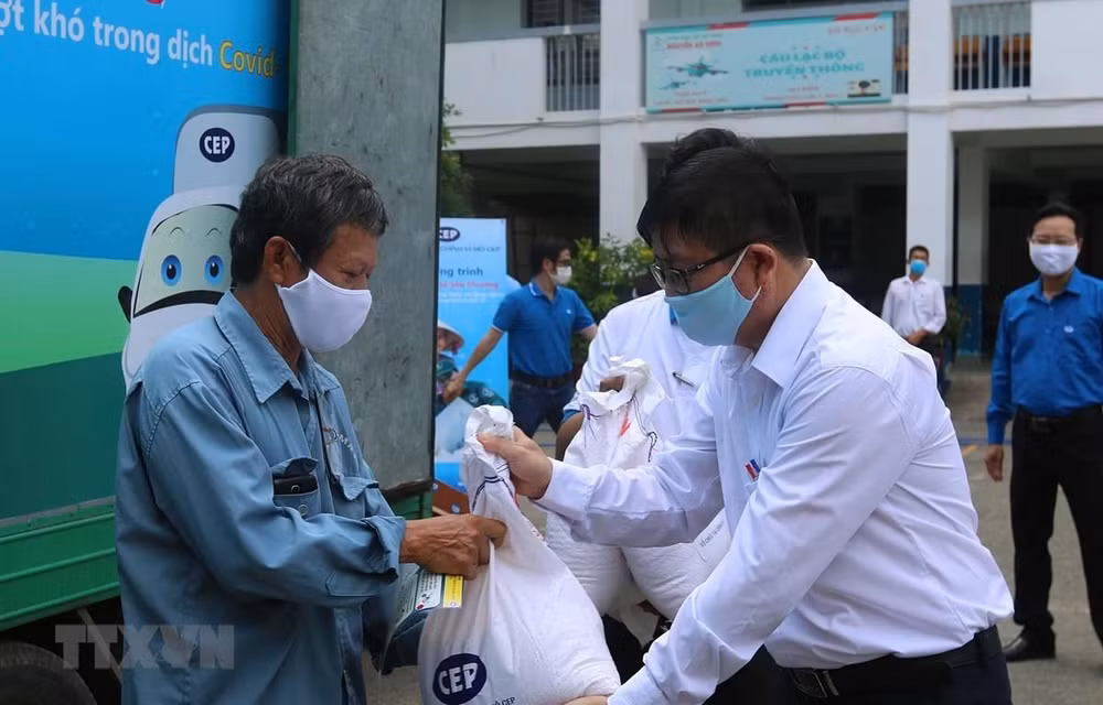 Hỗ trợ 118.000 tỷ đồng cho doanh nghiệp, người dân bị tác động vì dịch ảnh 3