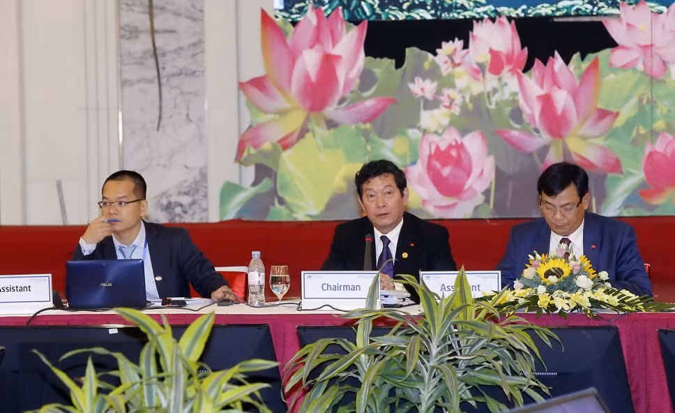 Việt Nam miễn visa cho du khách từ 3 nền kinh tế thành viên APEC ảnh 1