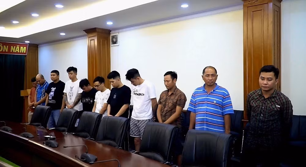 TP.HCM: Triệt phá đường dây cá độ bóng đá quy mô hơn 1.000 tỷ đồng ảnh 1