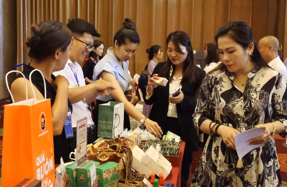 TTXVN_2604hoinghiTaynguyen3.jpg
