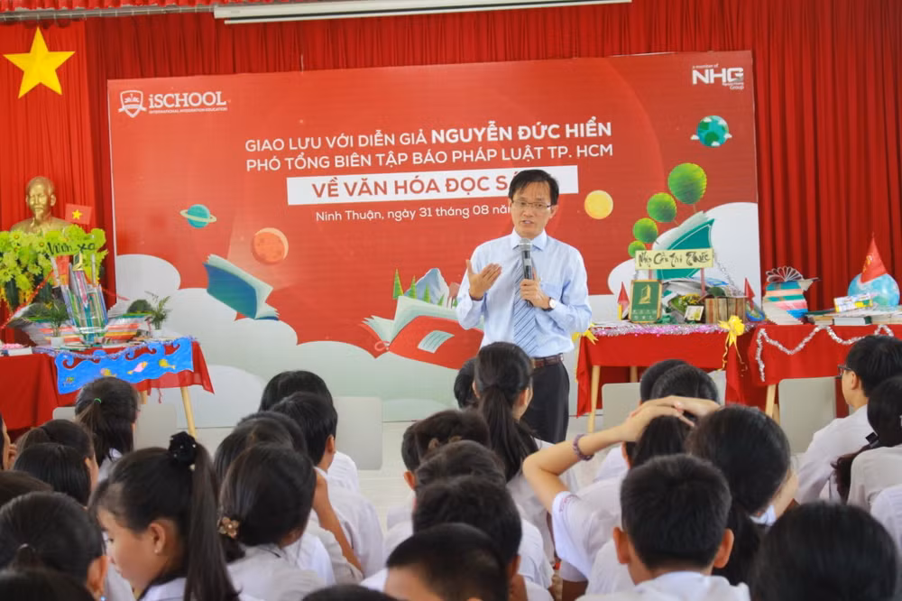 Hấp dẫn Ngày hội khai giảng-Lan tỏa tri thức toàn cầu tại iSchool ảnh 3